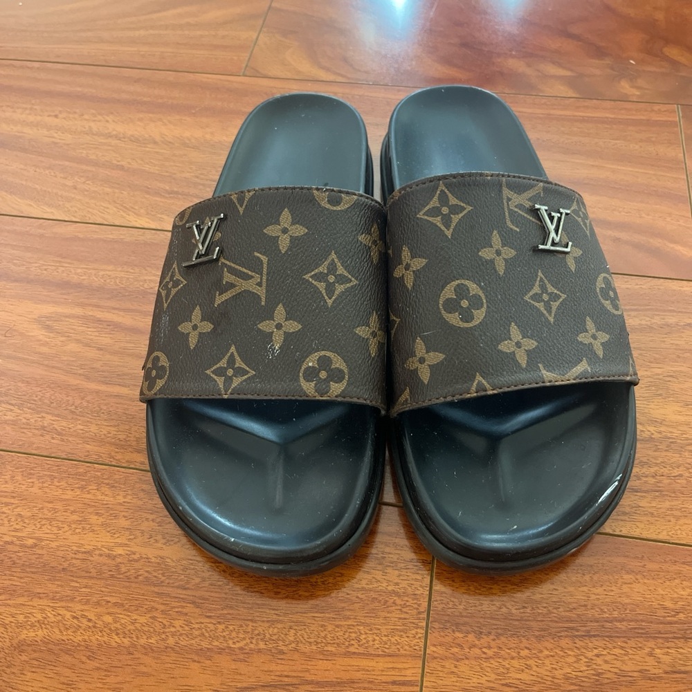 Louis Vuitton Monogram Brown and Black Sandals